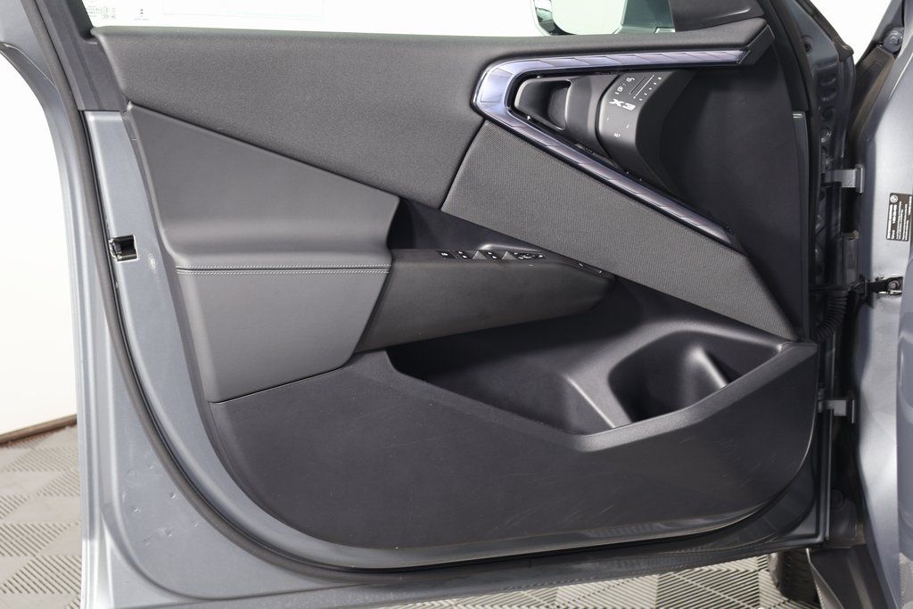 Thumbnail: 2025 BMW X3 - 12