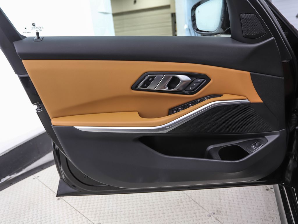 Thumbnail: 2023 BMW 3 Series - 9