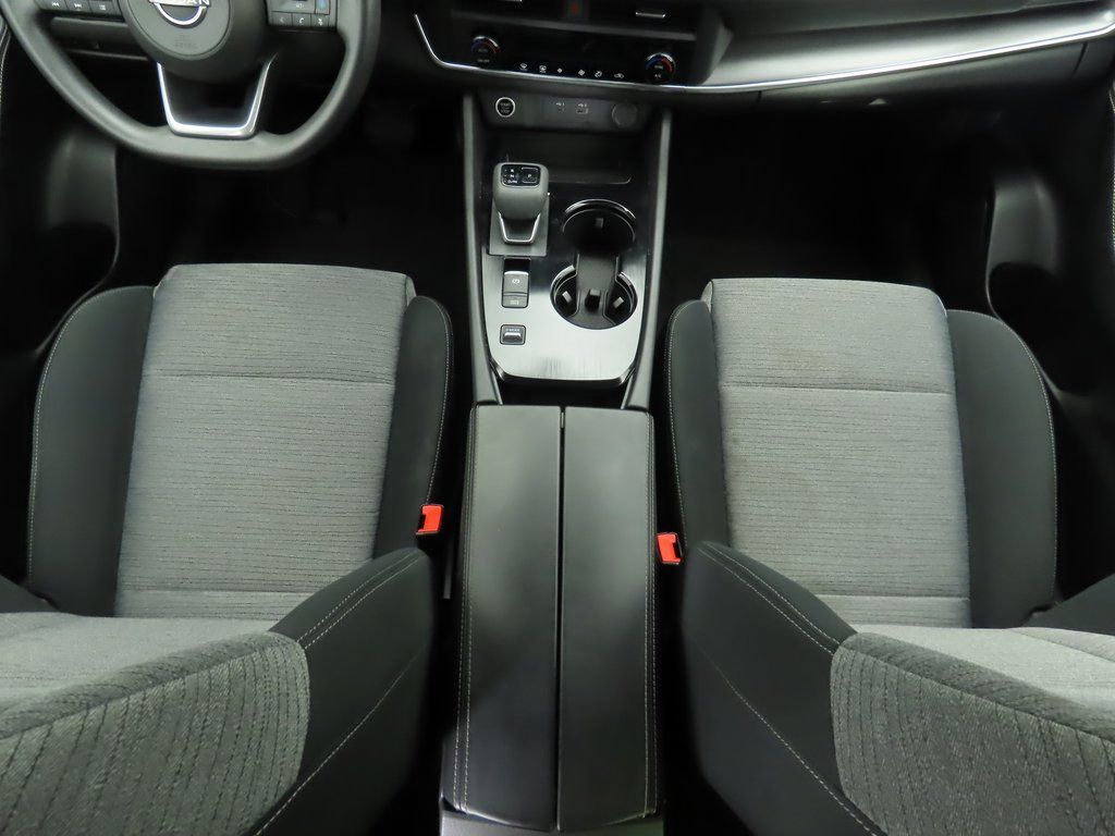 Thumbnail: 2023 Nissan Rogue - 16