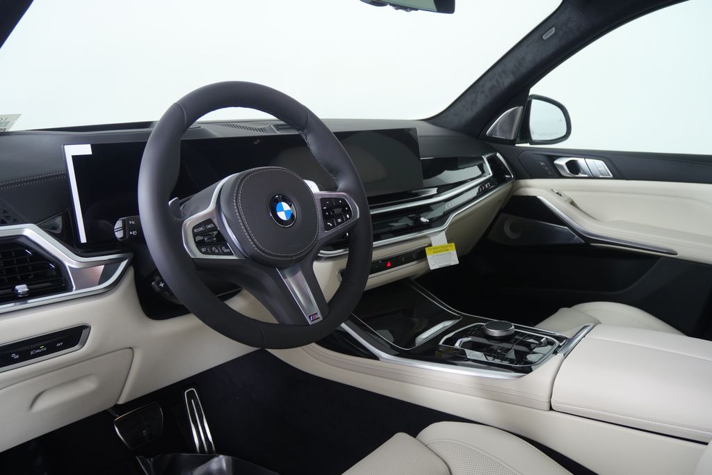 Thumbnail: 2027 BMW X7 - 13