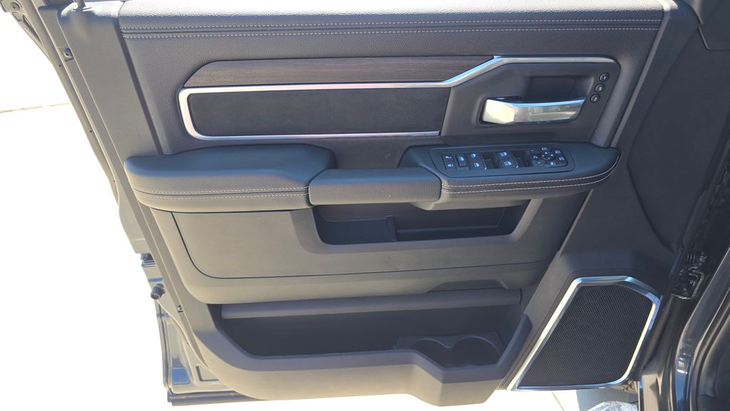 2026 RAM 2500 Laramie - Photo 22