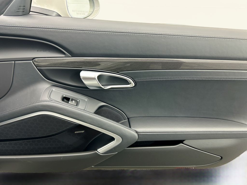 Thumbnail: 2025 Porsche 718 Boxster - 22