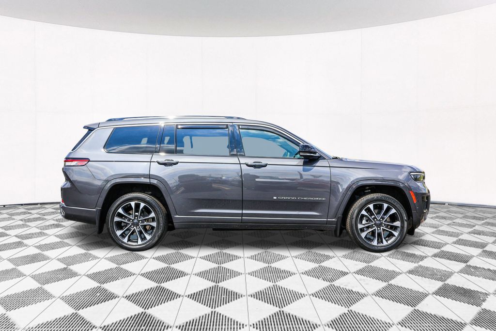 2021 Jeep Grand Cherokee L Overland 8