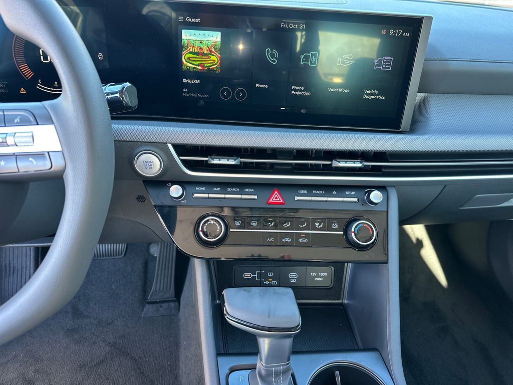 New 2025 White Hyundai SE image 30
