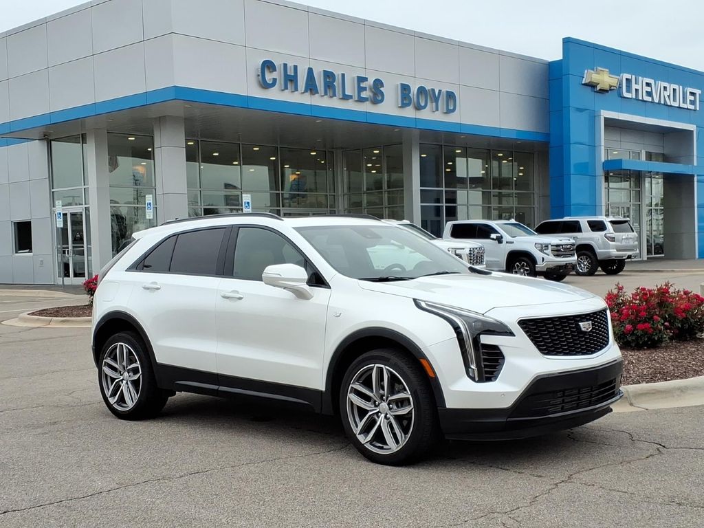 Crystal White Tricoat 2019 Cadillac XT4 Sport AWD SUV / Crossover Four-Wheel Drive 9-Speed Automatic