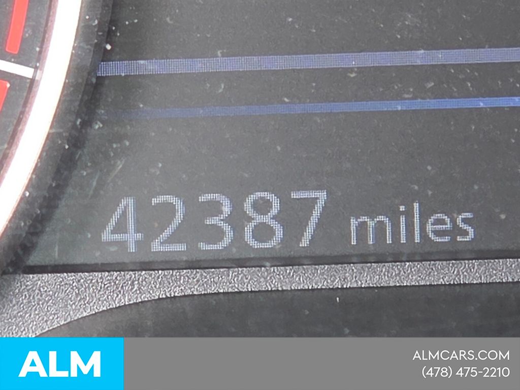 Used 2025 Gray Nissan 2.5 SV image 27