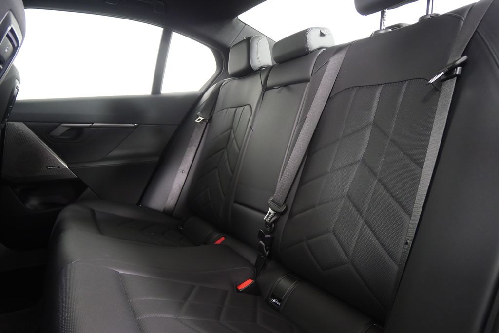 Thumbnail: 2024 BMW 5 Series - 16