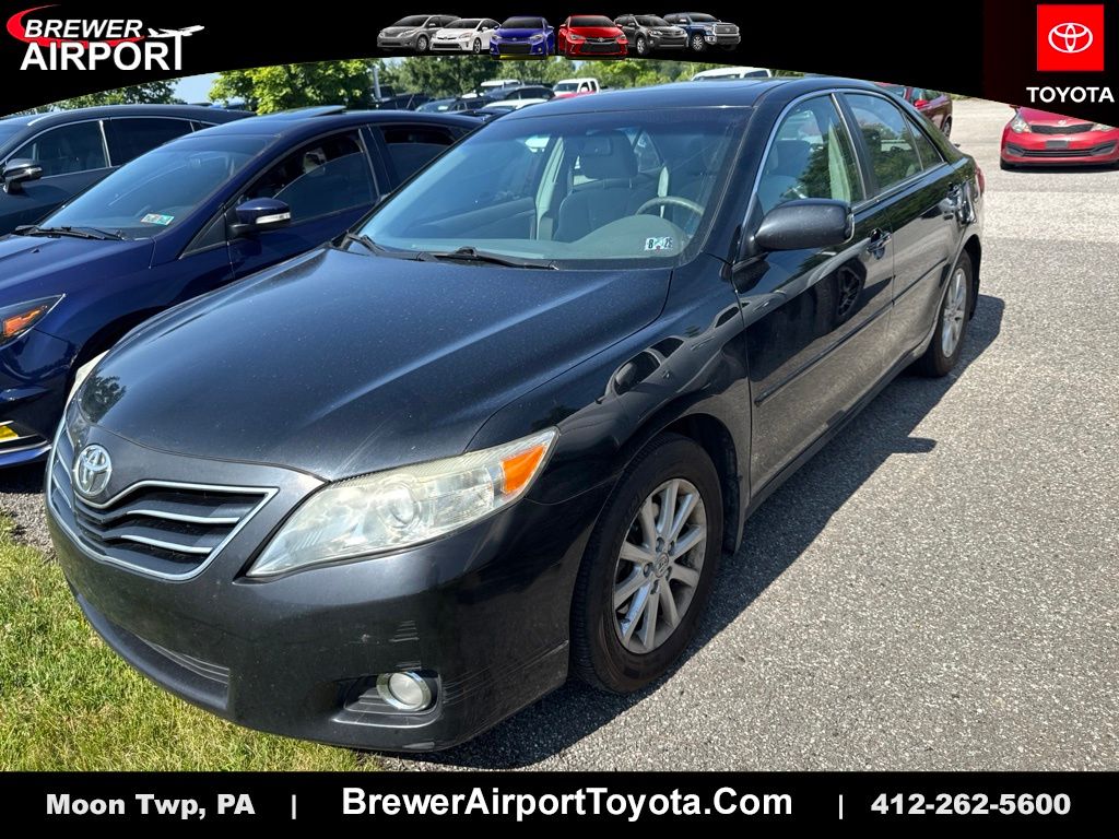 2010 Toyota Camry 2.5 Auto XLE's photo