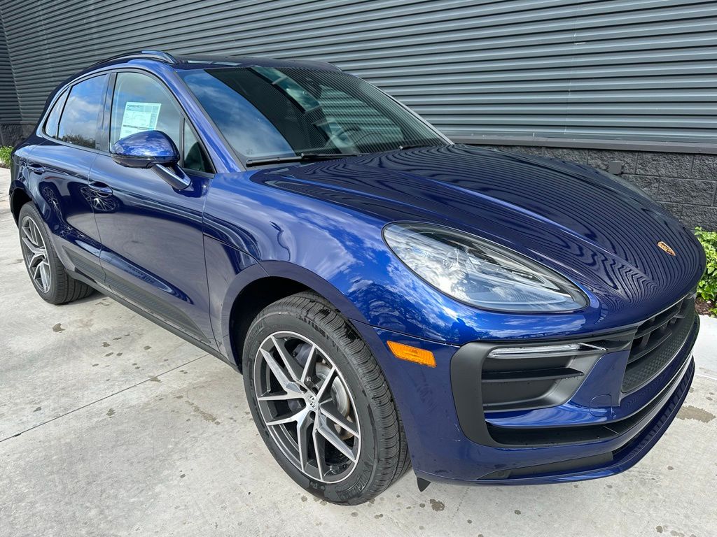 2025 Porsche Macan  10