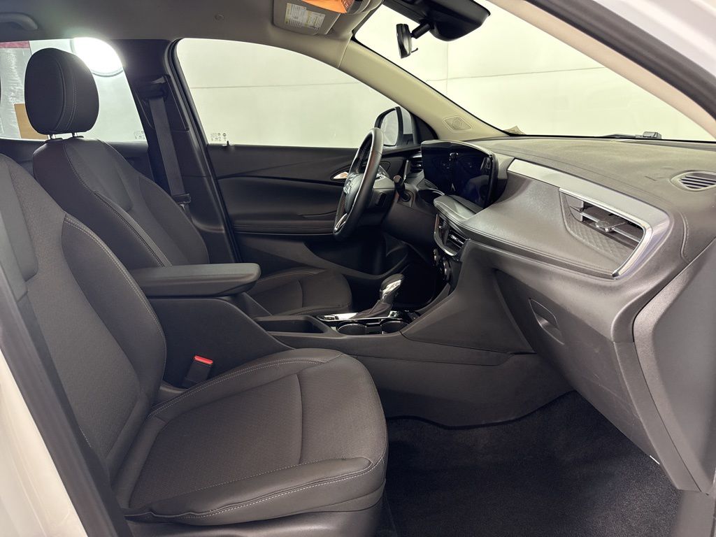 Thumbnail: 2025 Buick Encore GX - 23