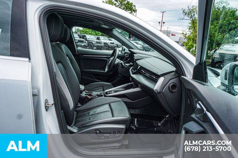 Used 2024 Silver Audi  image 23