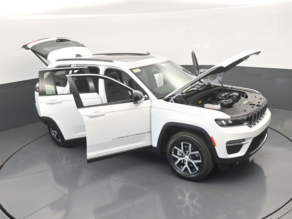 Used 2025 Bright White Clearcoat Jeep Limited image 65