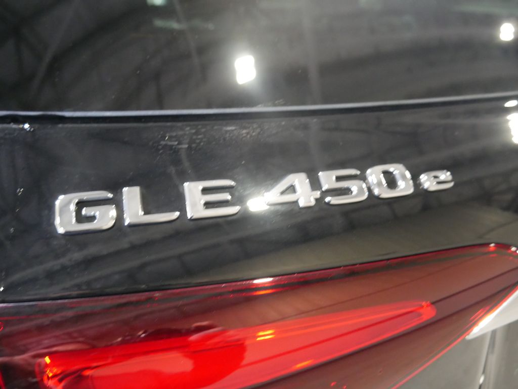 Thumbnail: 2026 Mercedes-Benz GLE - 9