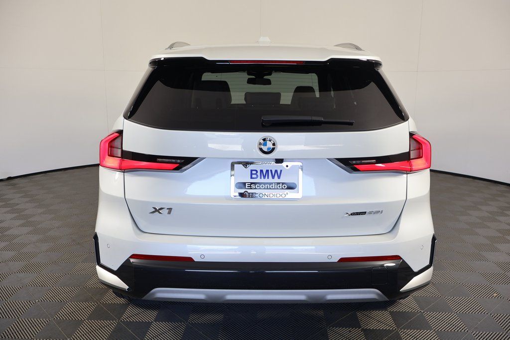 Thumbnail: 2023 BMW X1 - 5