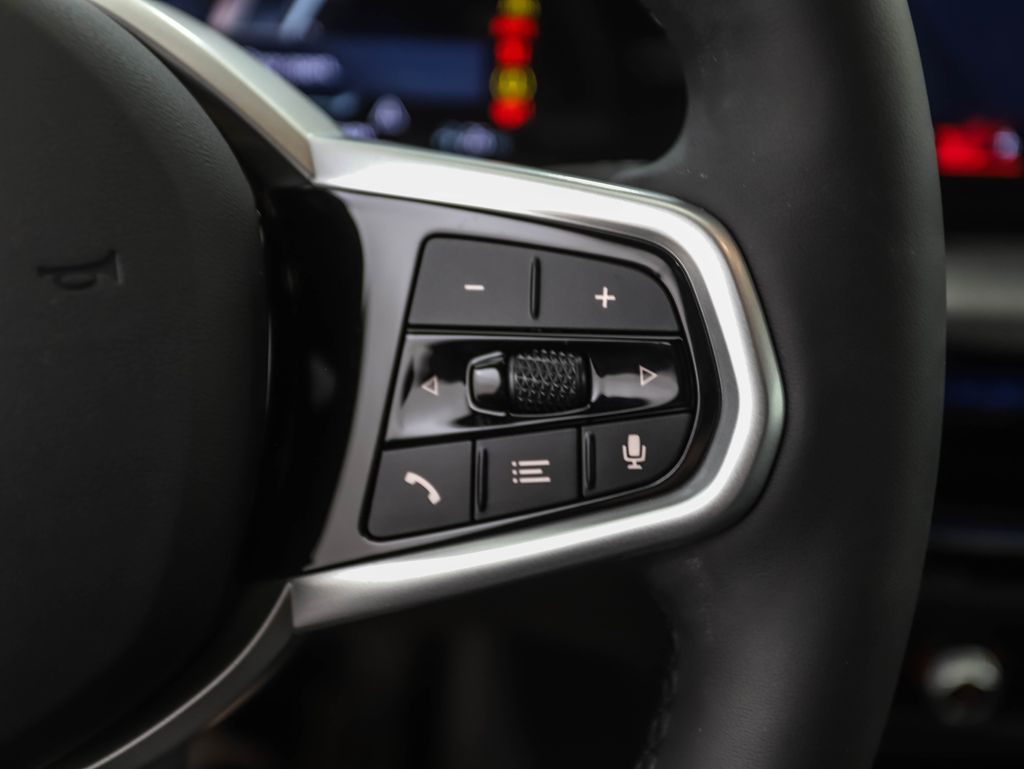 Thumbnail: 2026 BMW i4 - 13