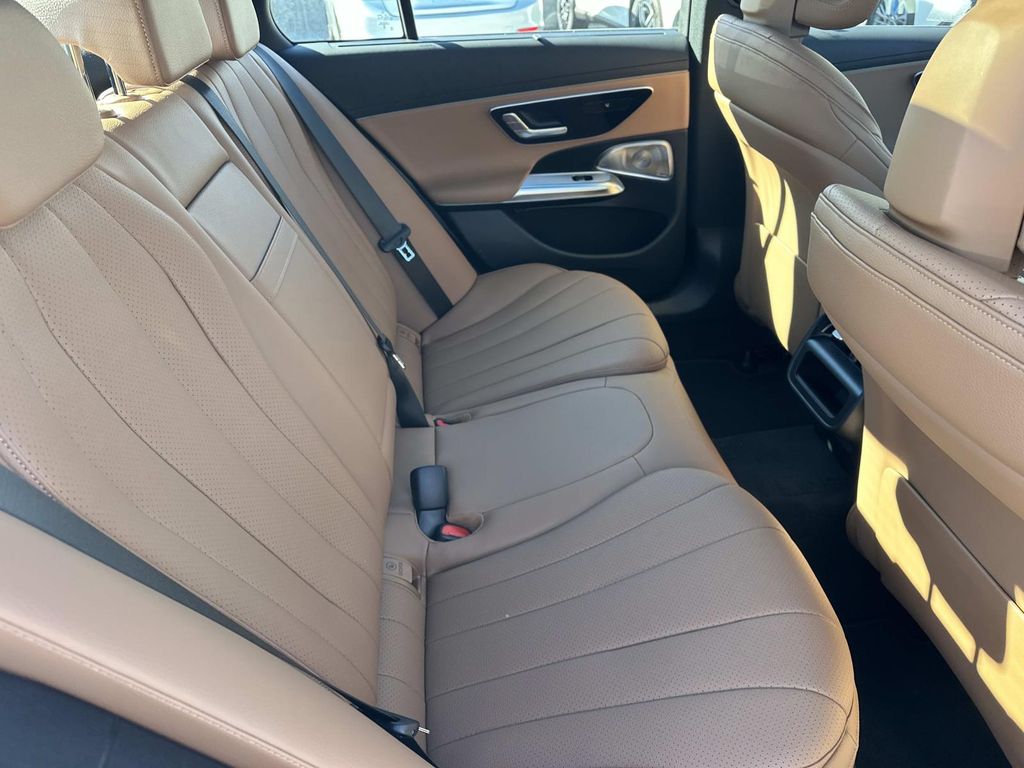 Thumbnail: 2026 Mercedes-Benz E-Class - 12