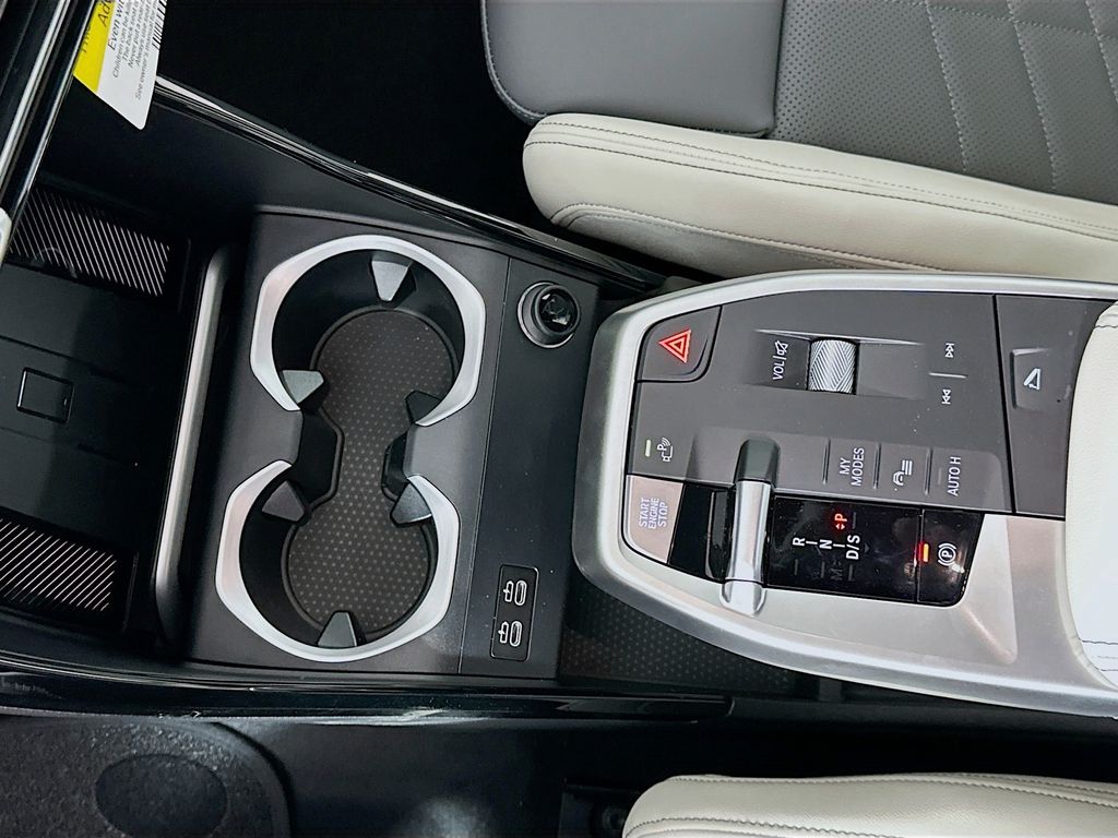 Thumbnail: 2026 BMW X1 - 15