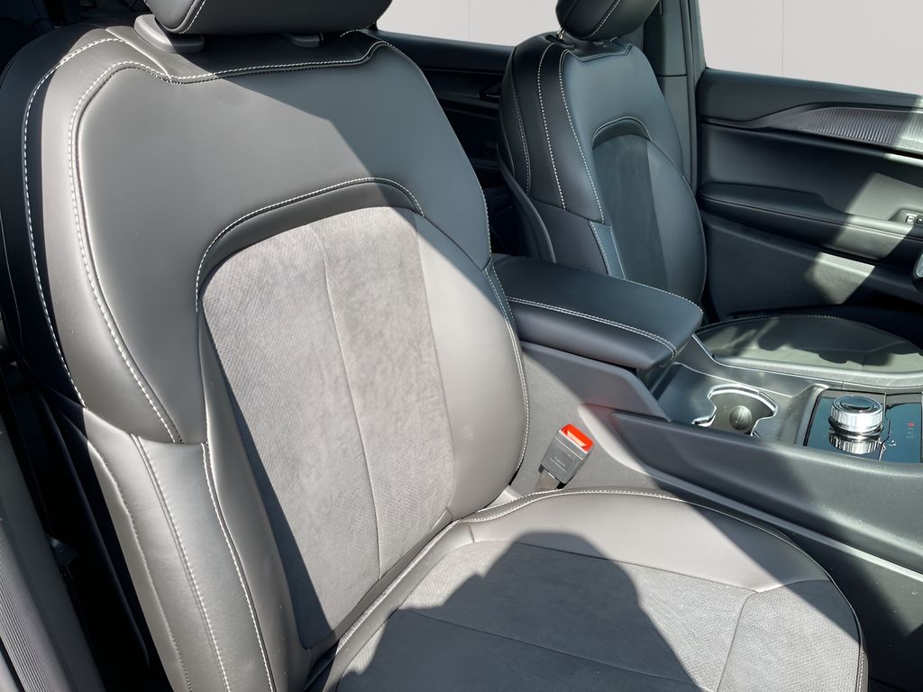 New Car 2025 Jeep Grand Cherokee L  For Sale Under $40,000 In Austin, Texas