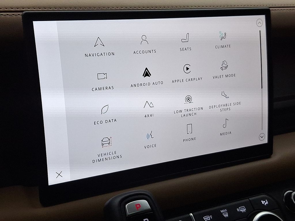 Thumbnail: 2025 Land Rover Defender - 27
