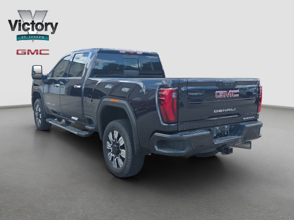 Used 2025 Silver GMC Denali image 15