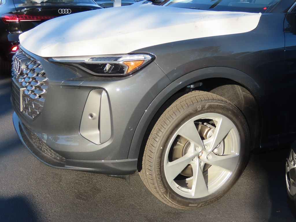 Thumbnail: 2025 Audi Q5 - 2