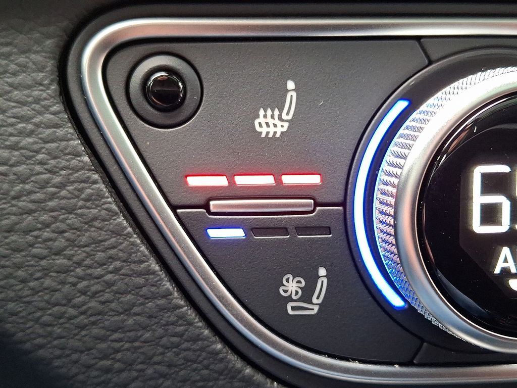 Thumbnail: 2021 Audi Q5 - 24