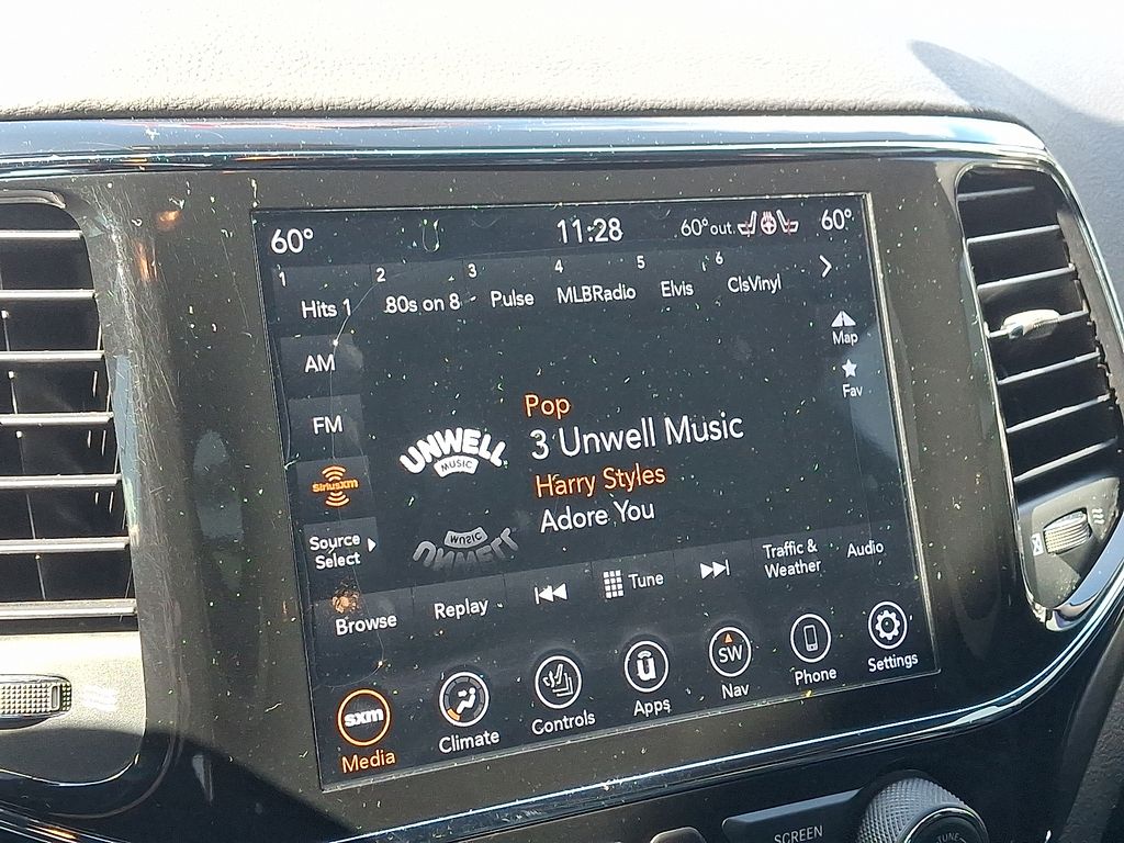 Thumbnail: 2020 Jeep Grand Cherokee - 18