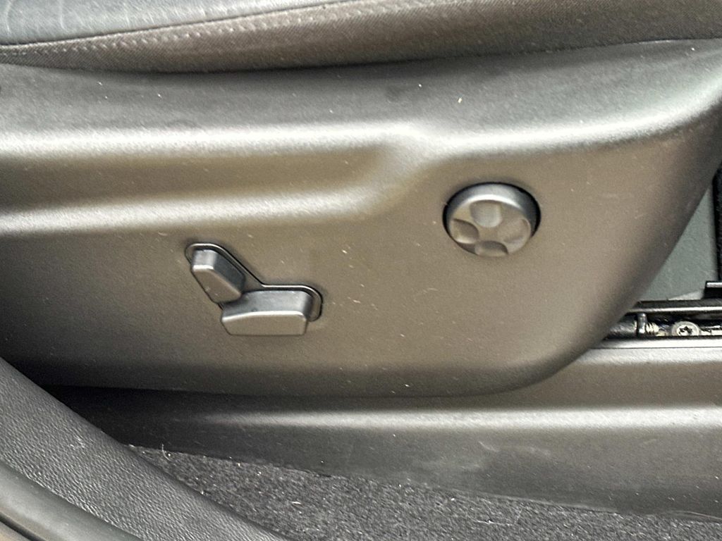 Thumbnail: 2019 Jeep Grand Cherokee - 22