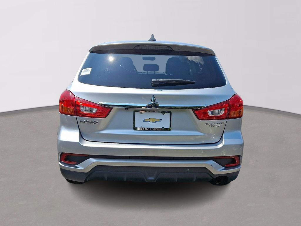 Thumbnail: 2018 Mitsubishi Outlander Sport - 5