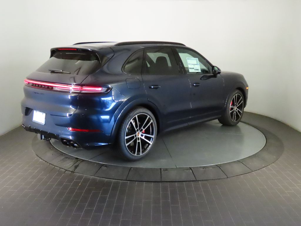 Thumbnail: 2026 Porsche Cayenne - 7