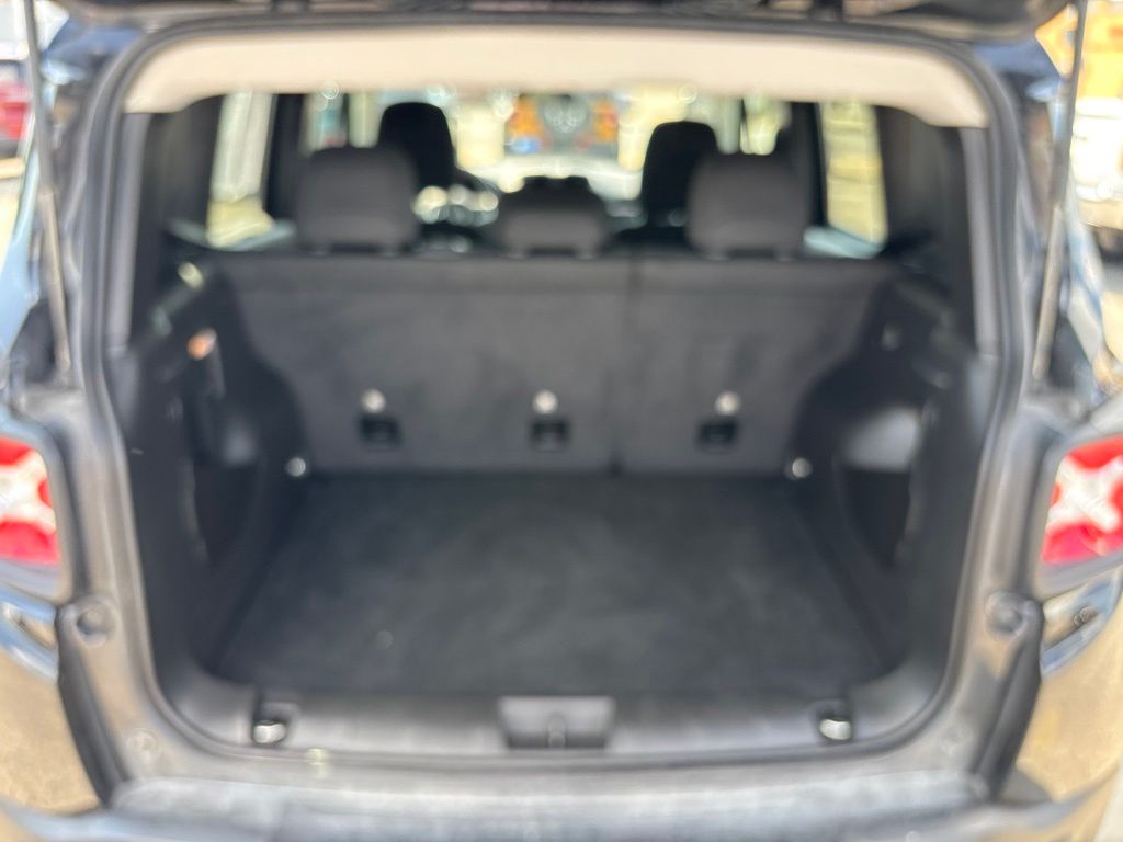 Used 2023 Jeep Renegade SUV