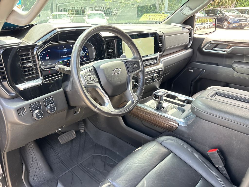 Used 2022 Gray Chevrolet RST image 6