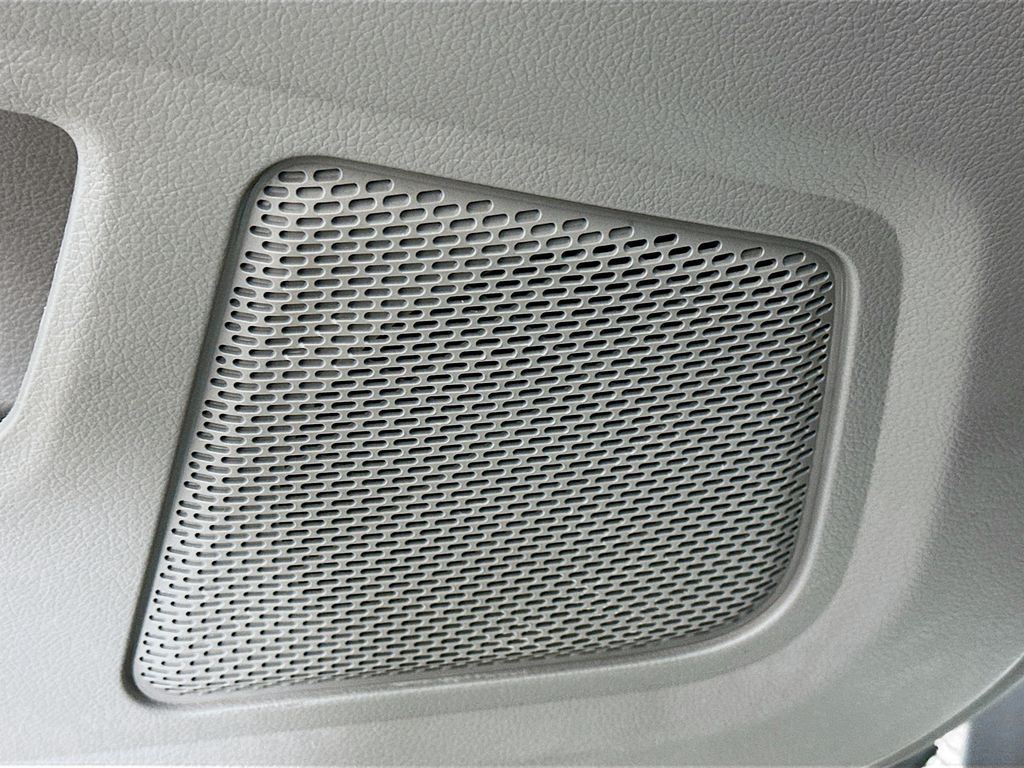 Thumbnail: 2013 Honda Ridgeline - 15