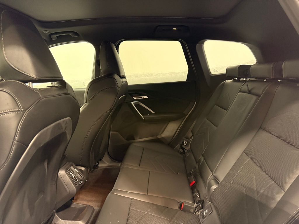 Thumbnail: 2025 BMW X1 - 21