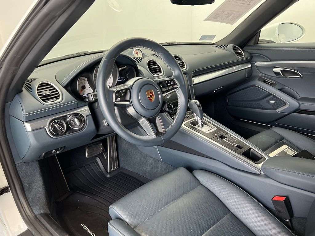 Thumbnail: 2024 Porsche 718 Boxster - 4