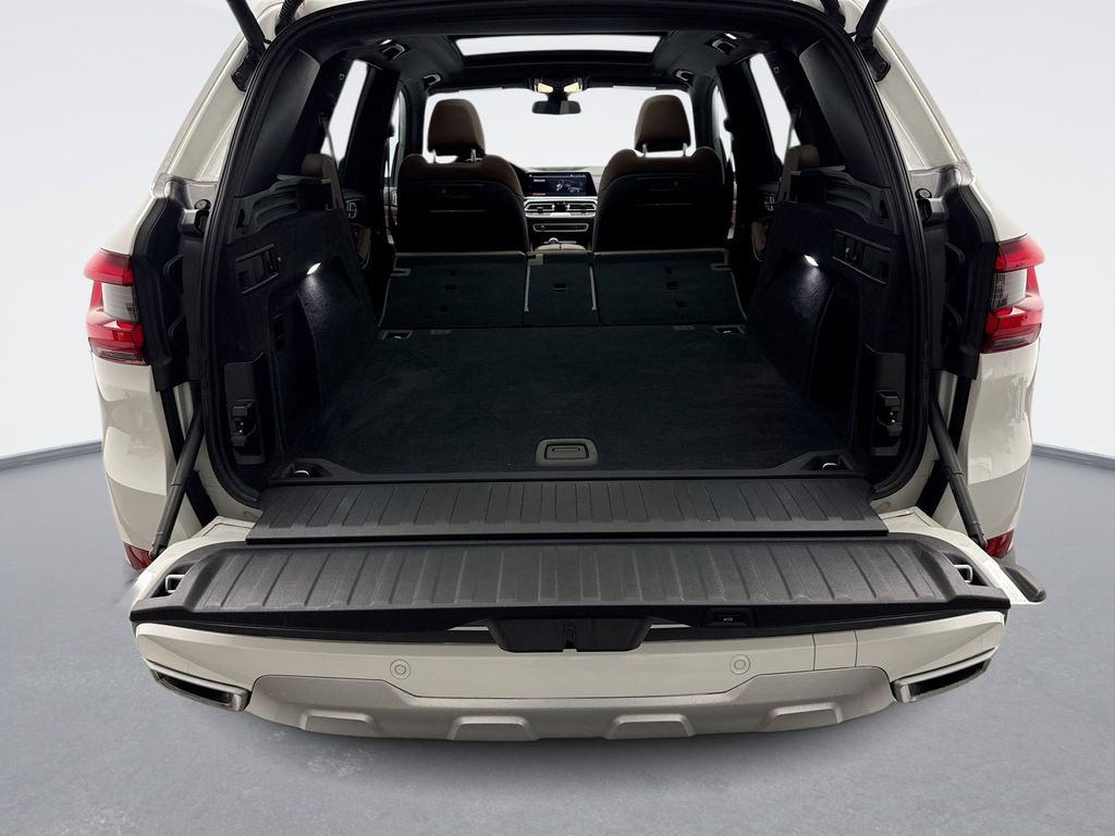 Thumbnail: 2020 BMW X5 - 24