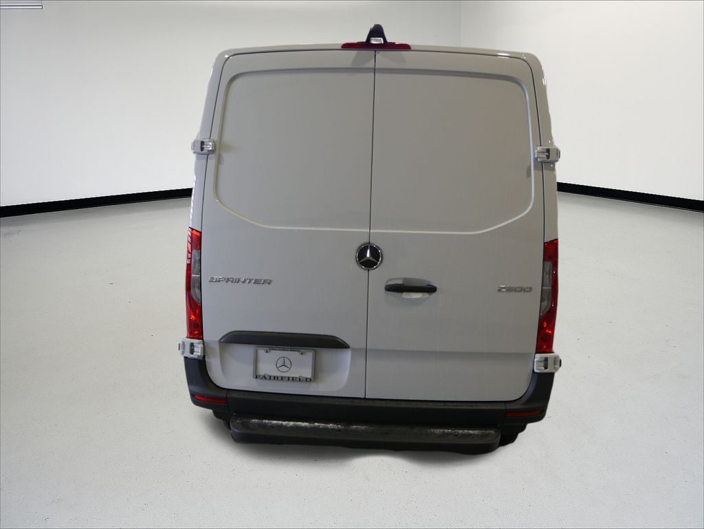 Thumbnail: 2026 Mercedes-Benz Sprinter - 3