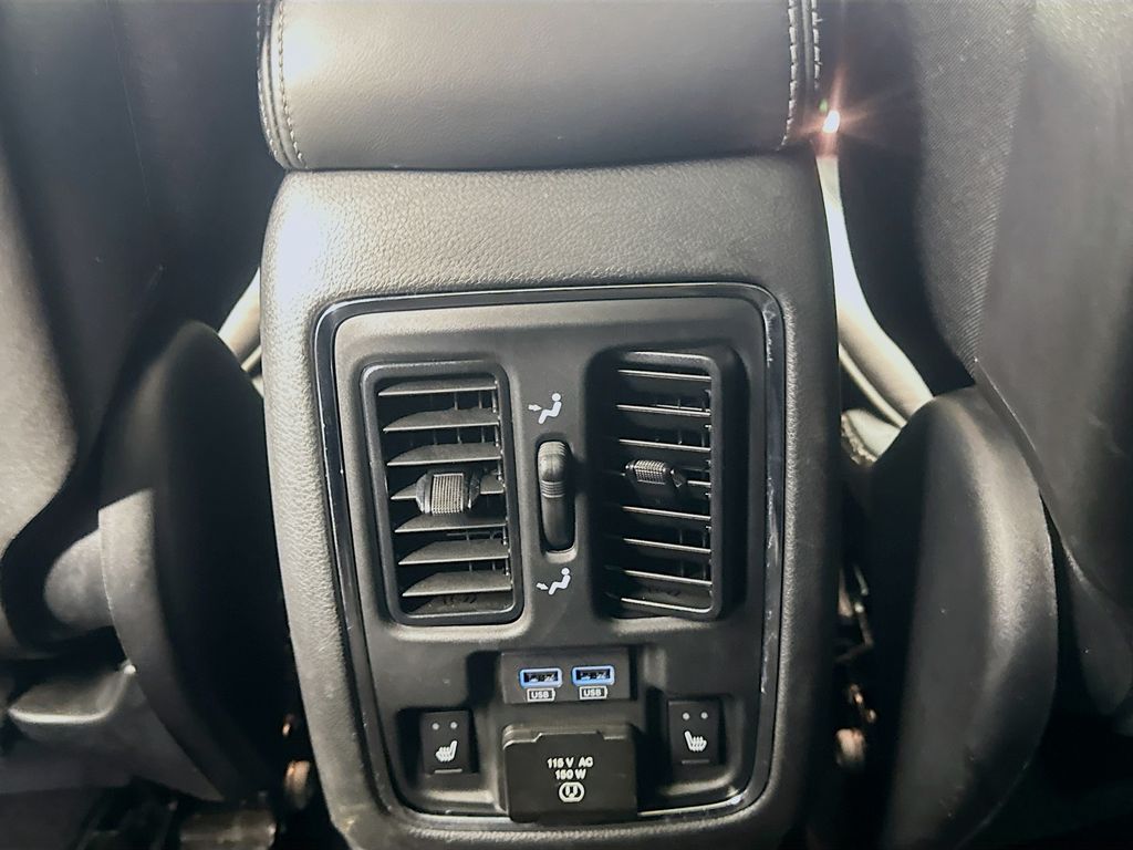 Used Car 2020 Jeep Grand Cherokee  Overland For Sale Under $25,000 In Austin, Texas