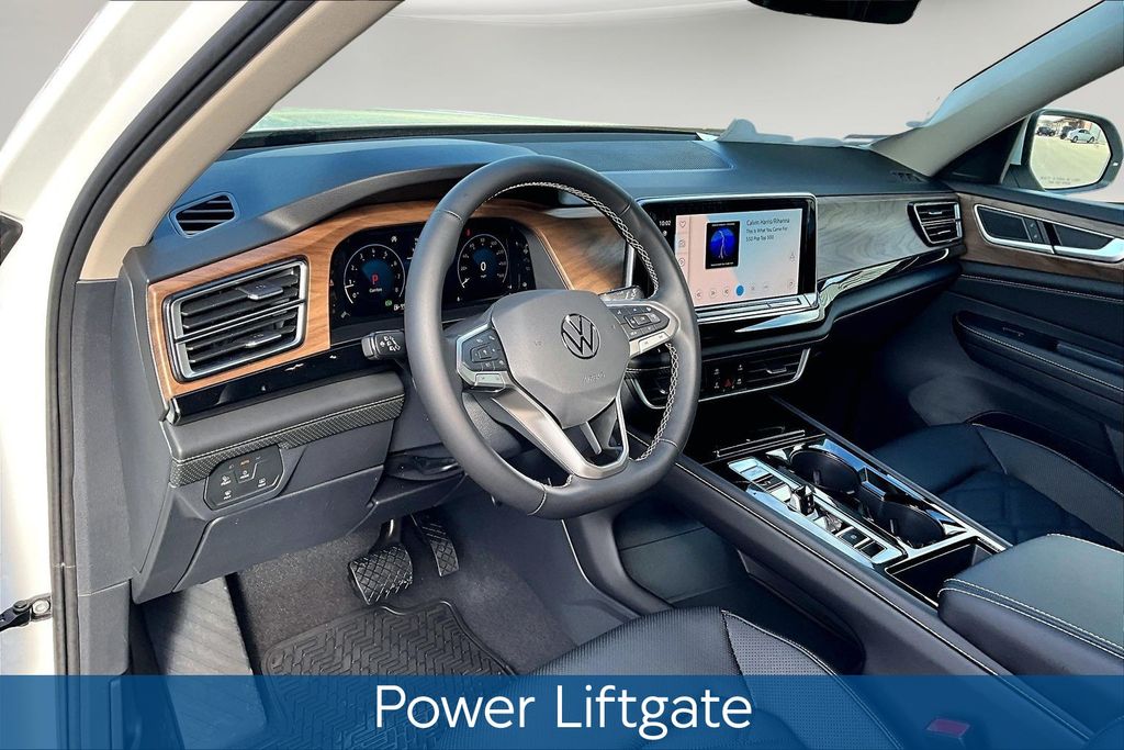 New 2026 White/off-white Volkswagen 2.0T SE w/Technology image 8