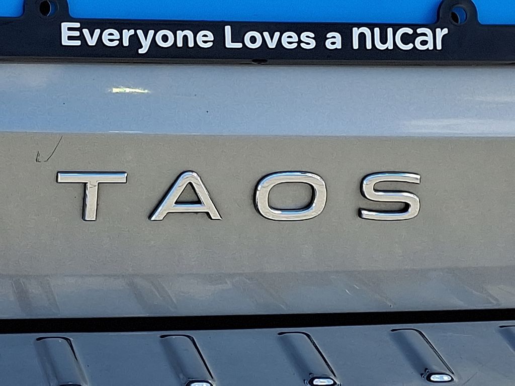 2023 Volkswagen Taos — photo 30