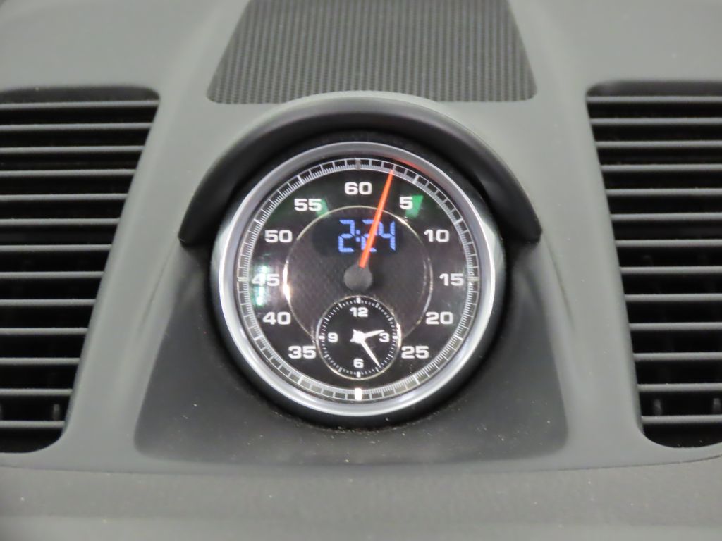 Thumbnail: 2012 Porsche 911 - 31