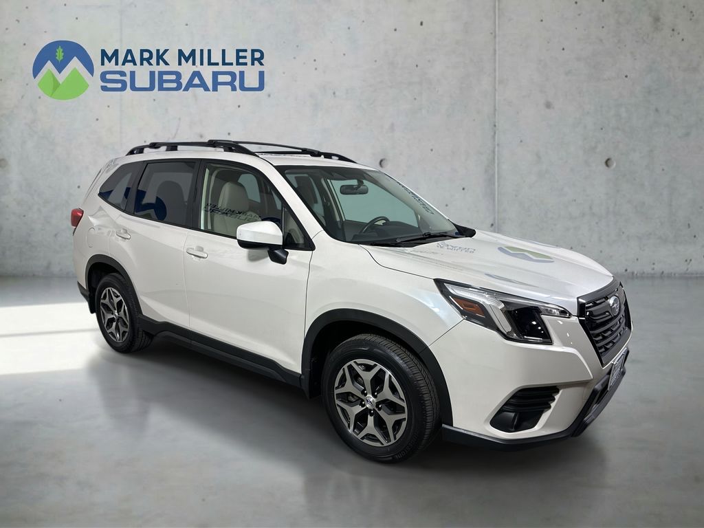 2023 Subaru Forester Premium