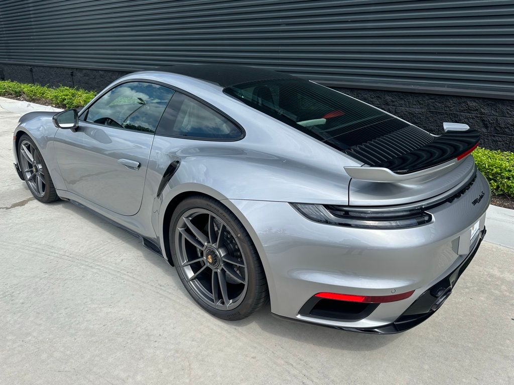 Thumbnail: 2024 Porsche 911 - 3