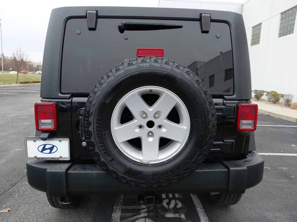 Thumbnail: 2017 Jeep Wrangler - 10