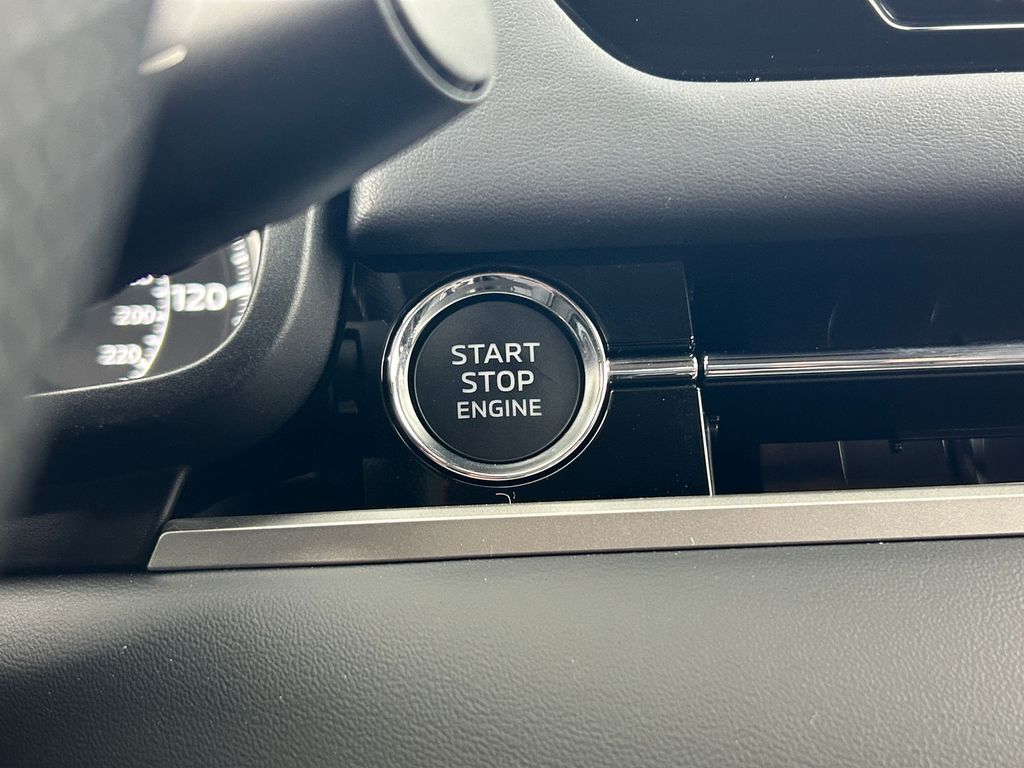 New 2026 Gray Mitsubishi SE image 32