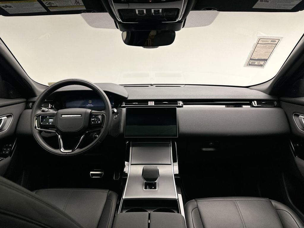 Thumbnail: 2025 Land Rover Range Rover Velar - 5