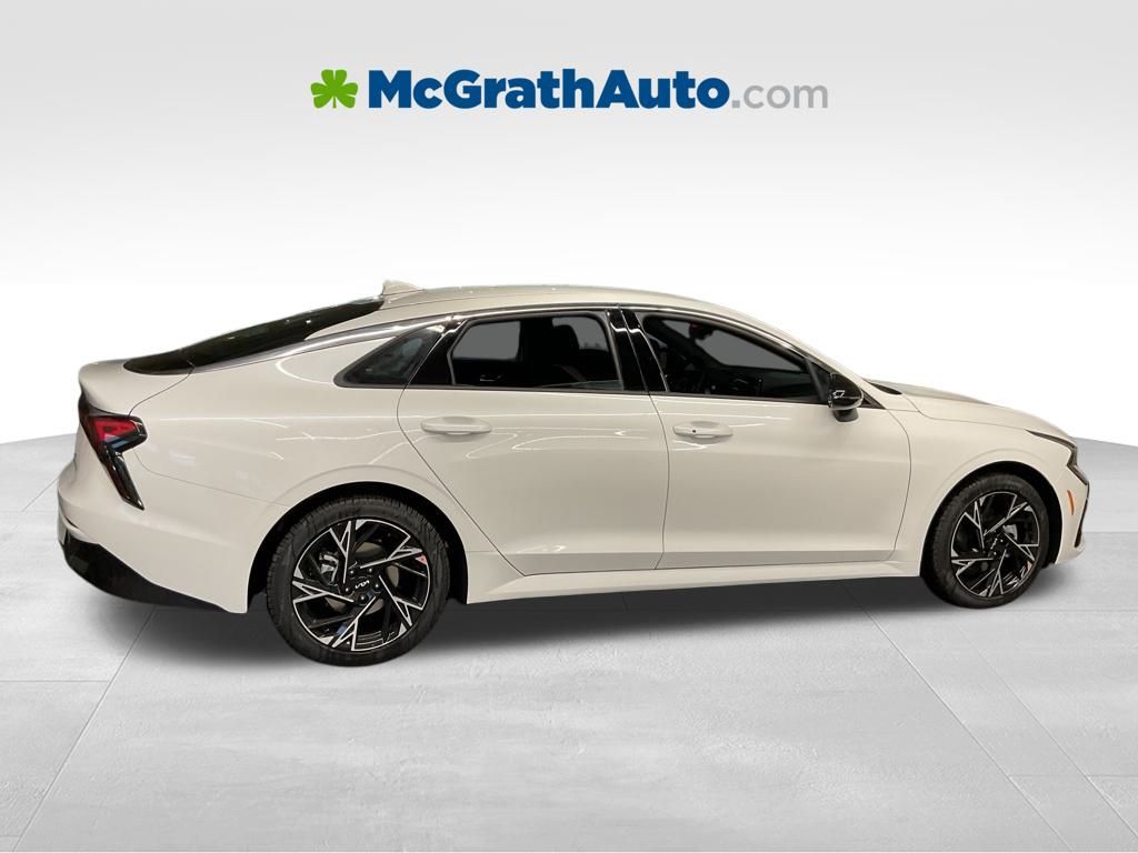 New 2026 White Kia GT-Line image 3