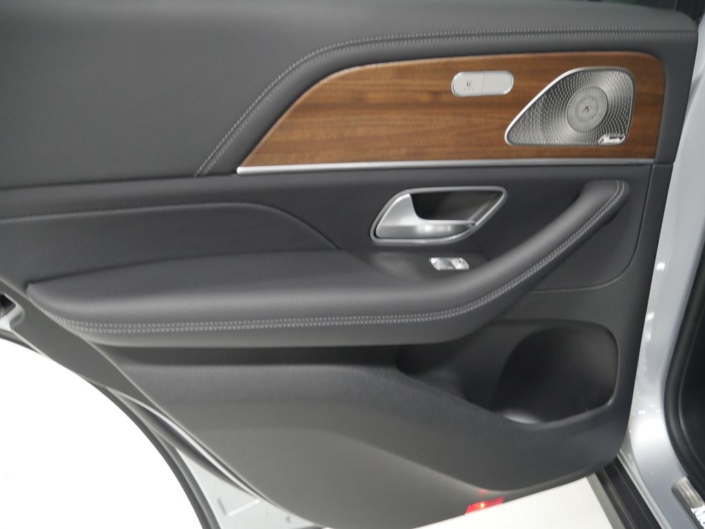 Thumbnail: 2023 Mercedes-Benz GLE - 21