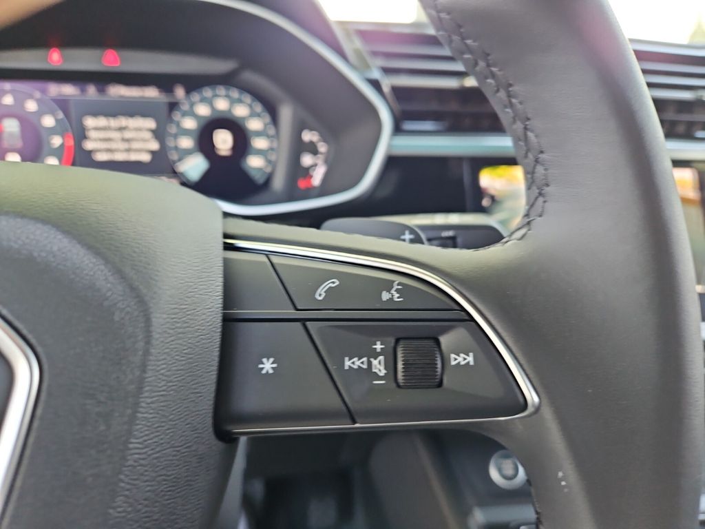 2025 Audi Q3 Premium photo
