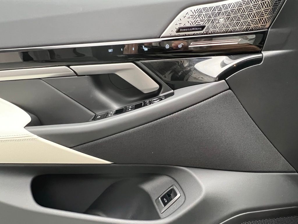 Thumbnail: 2026 BMW 5 Series - 20